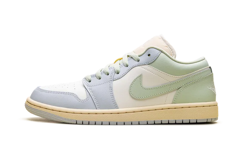 Air Jordan 1 Low “Sail Jade Aura” (DC0774-108)