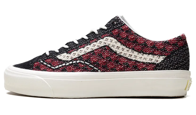 Vans Premium Old Skool “Knit Pack – Geo Check Bordeaux Red” (VN000EFKBRD)
