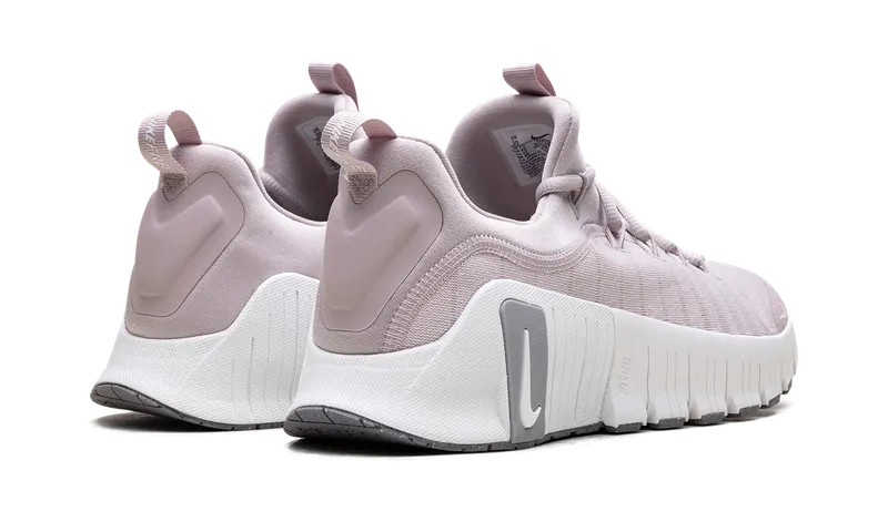 Nike Free Metcon 6 “Platinum Violet” (FJ7126-002)