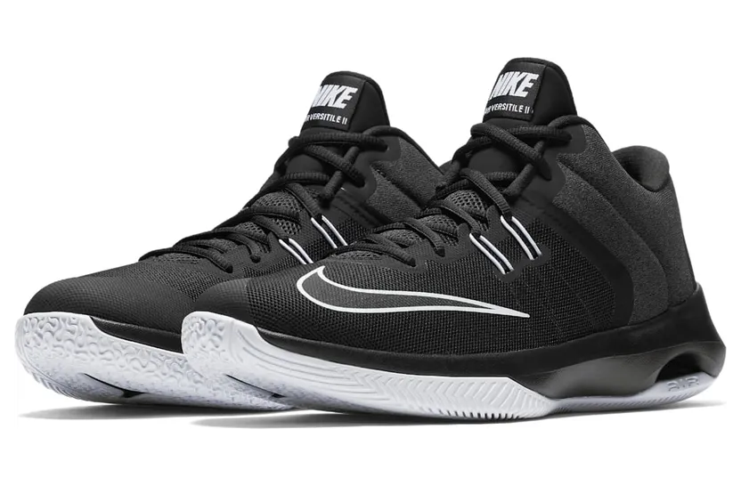nike-air-versitile 921692-001