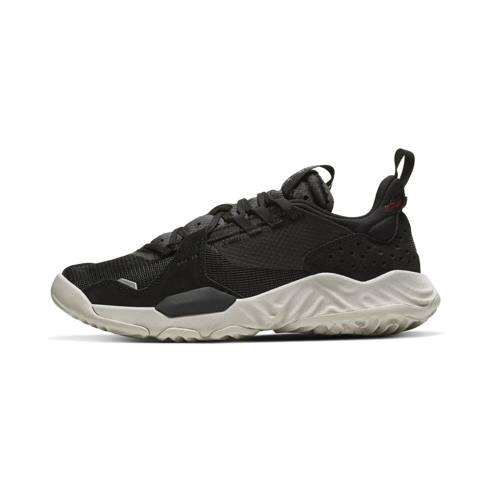 Jordan Delta SP “Black / Light Bone / Anthracite” (CD6109-001)