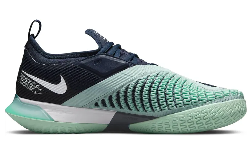 nikecourt CV0742-410