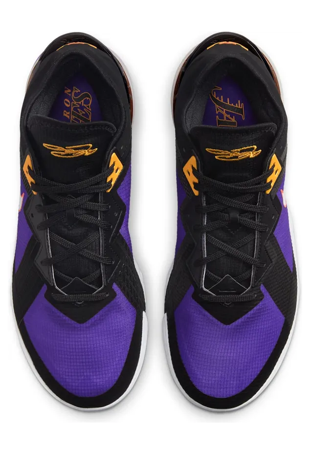 nike-lebron-18 CV7562-003
