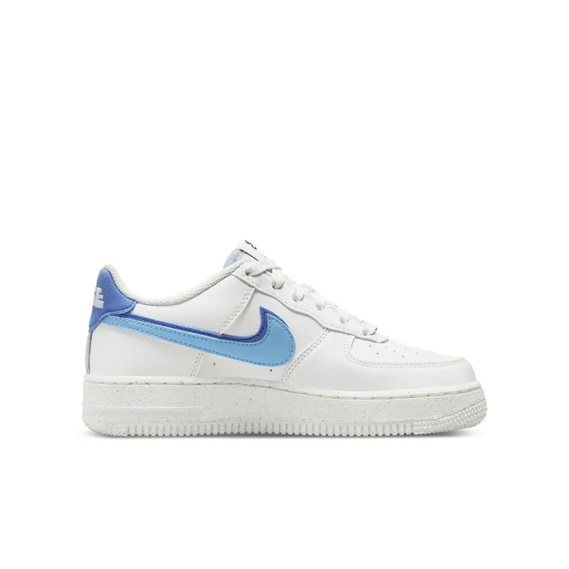 Nike Air Force 1 LV8 Older Kids’ White (DQ0359-100)