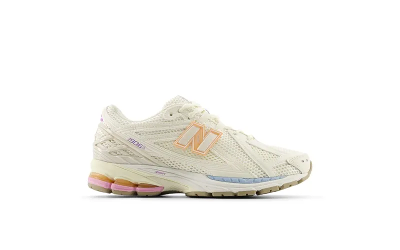 New Balance 1906R “Pink Sugar” (M1906RBP)