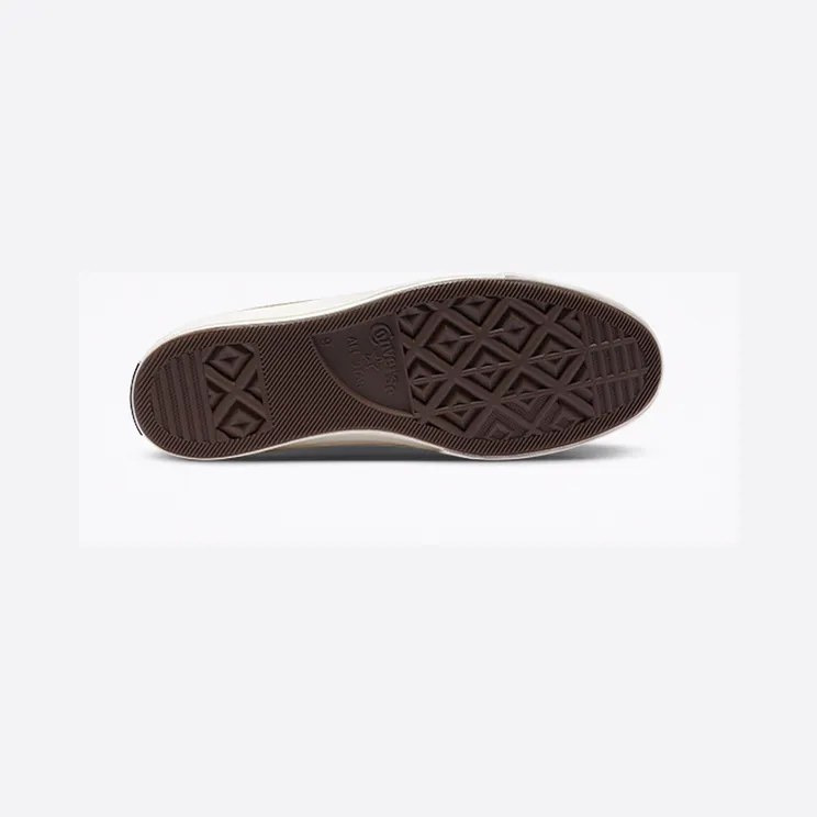 converse-chuck-taylor-all-star A01645C