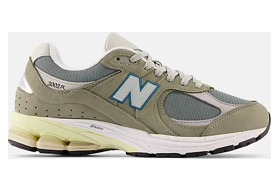 new-balance-2002r M2002RNA