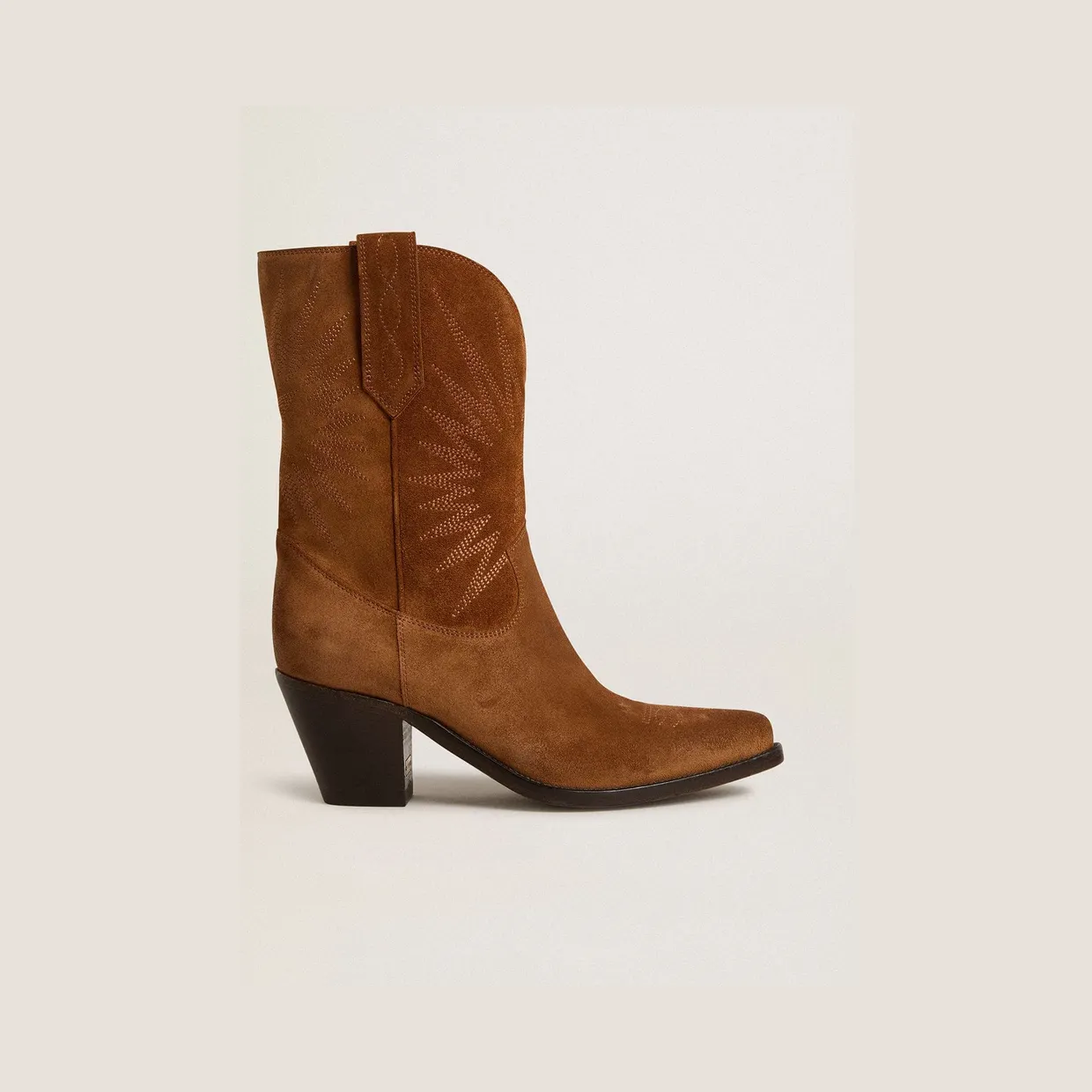 Golden Goose Low Wish Star Boots In Cognac Suede With Tone-On-Tone Embroidered Star (GWF00780.F007613.55150)