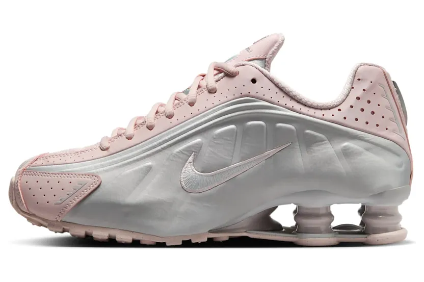 Nike Shox R4 (barely rose / platinum) – AR3565-600