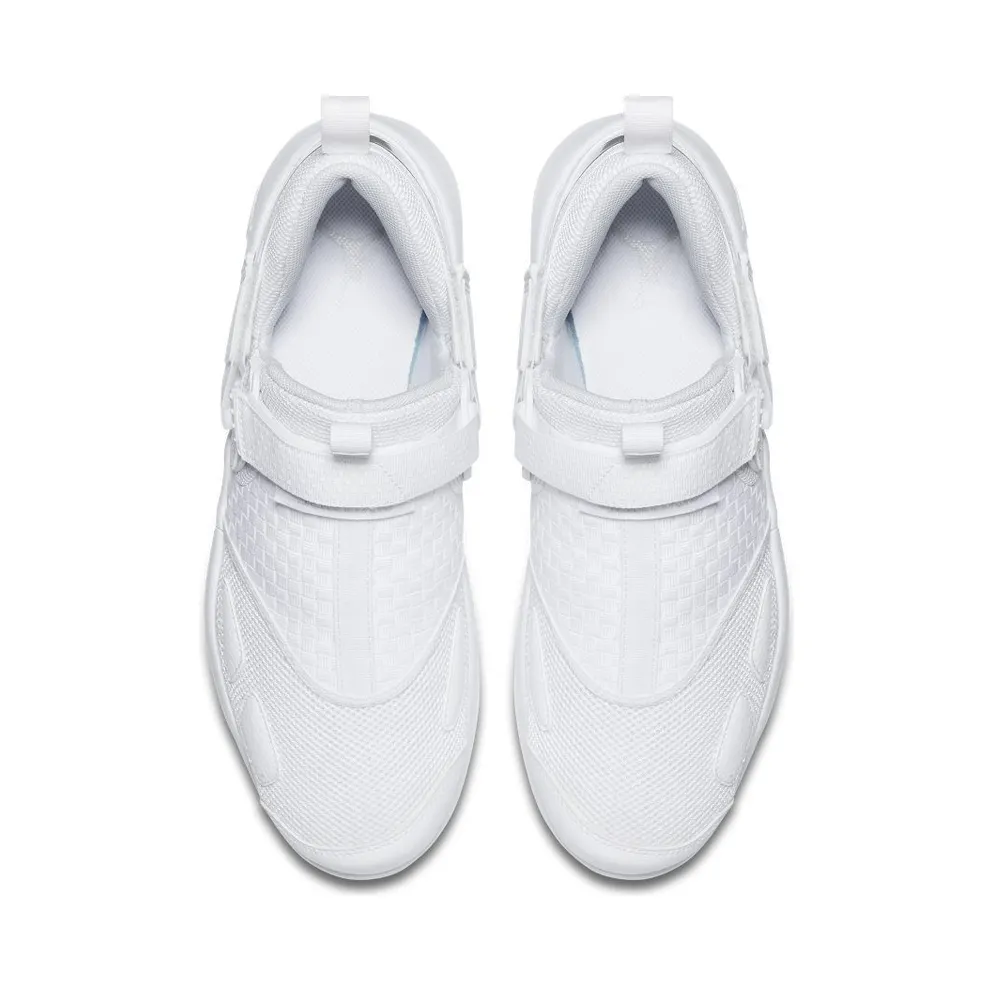 Jordan Trunner LX Triple White White/Pure Platinum (897992-100)