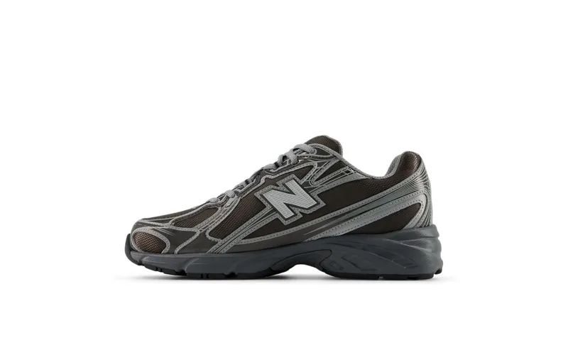 New Balance 740 Black Metallic (U7407YI)