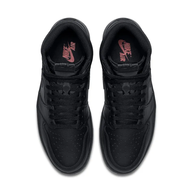 Jordan 1 Retro Black Perforated Black/White-Black (555088-002)