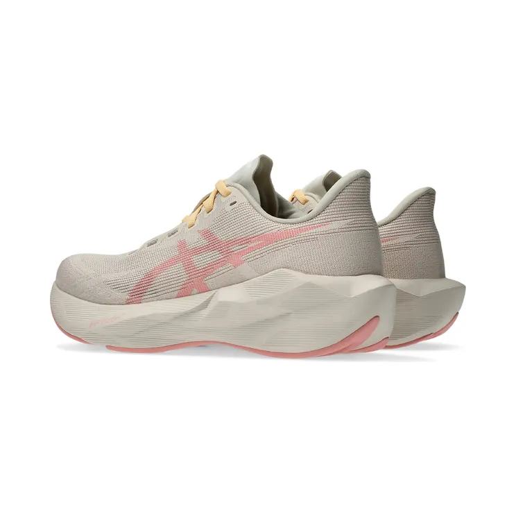 asics-novablast 1012C126-200