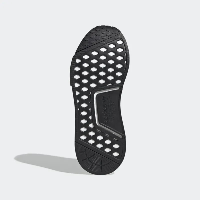 adidas NMD_R1 Grey Three Grey Three (W) Grey Three/Grey Three/Silver Metallic (EE5175)