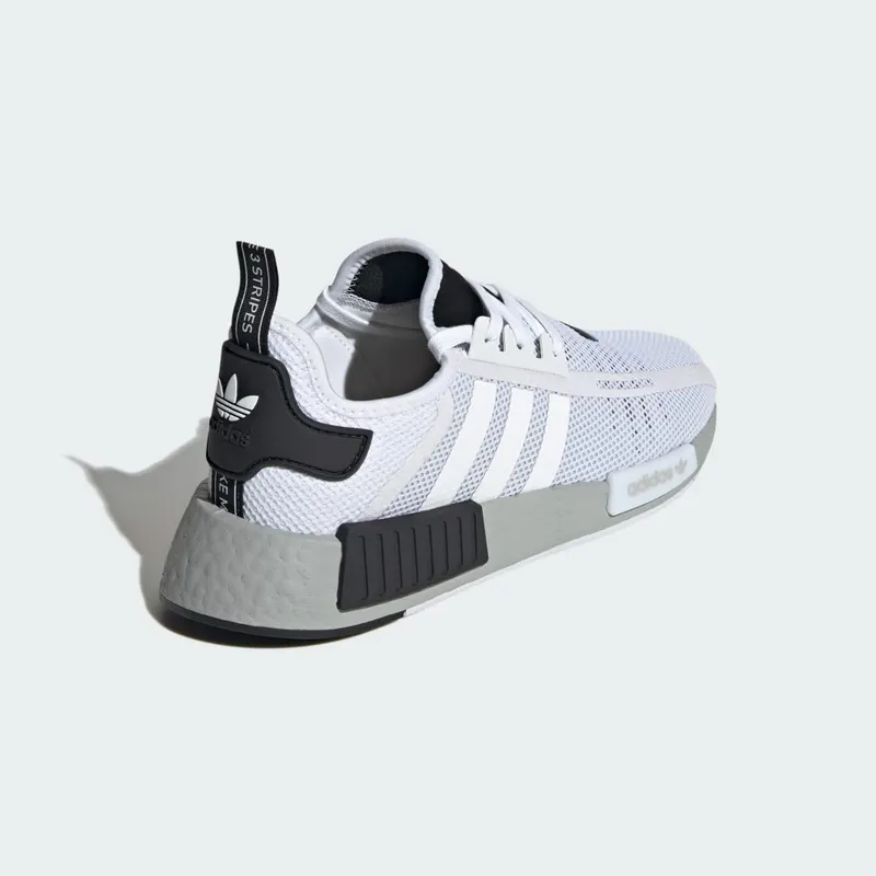 Adidas NMD_R1 Cloud White / Grey Two / Grey Three (IE2093)