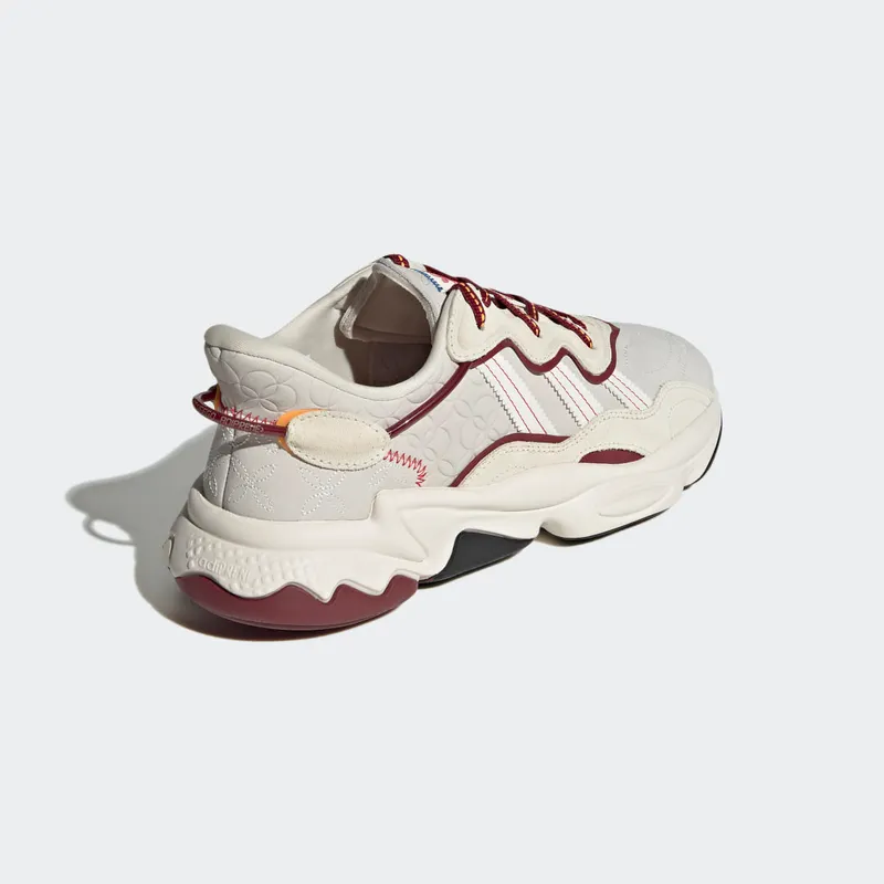 adidas OZWEEGO Chalk White / Off White / Collegiate Burgundy (GX8878)