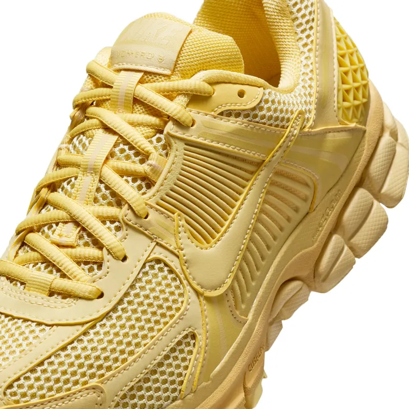 Nike Zoom Vomero 5 Saturn Gold (FQ7079-700)