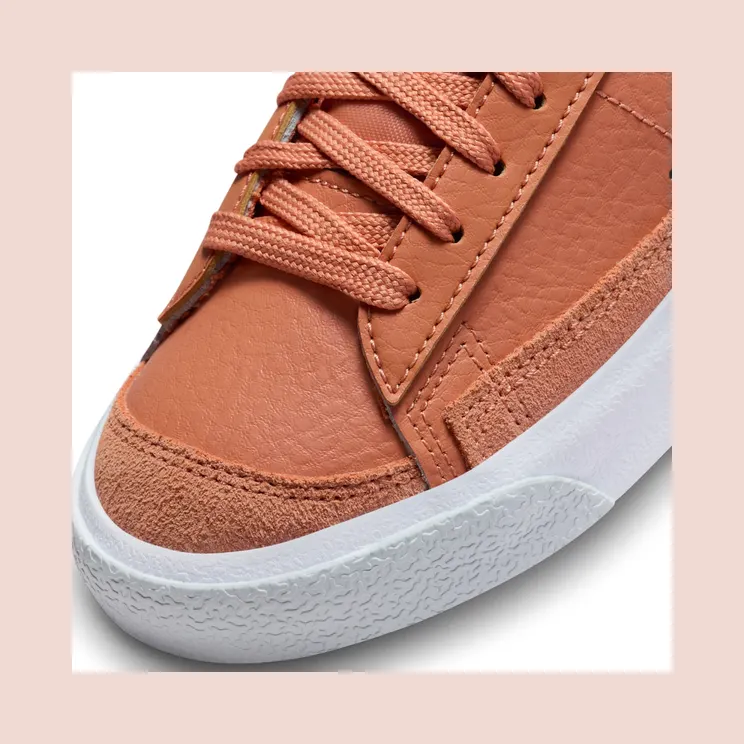 nike-blazer DA4074-200