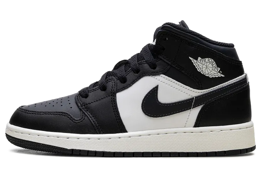 Jordan 1 Mid GS “Off Noir Toe” (DQ8423-010)