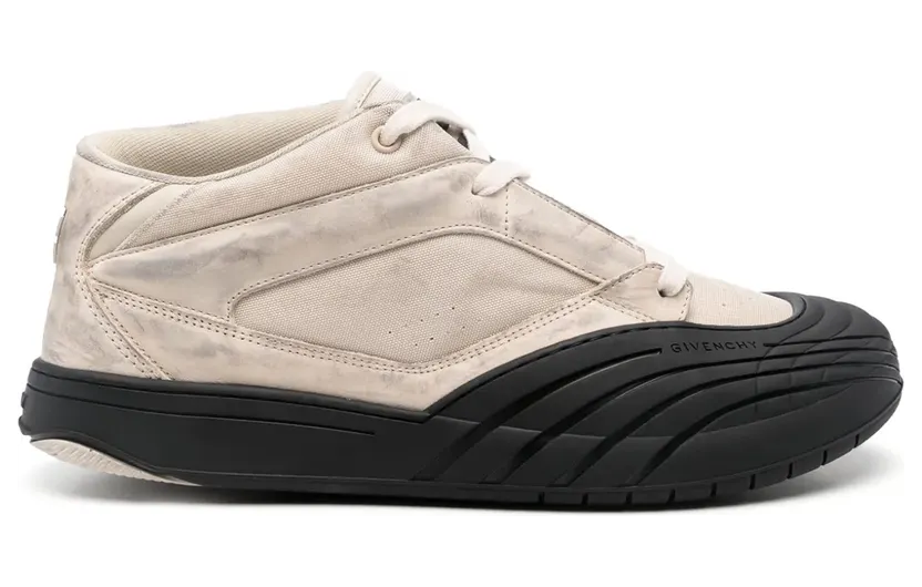 Givenchy ‘Skate’ Sneakers – Nude (BH009KH1PP)