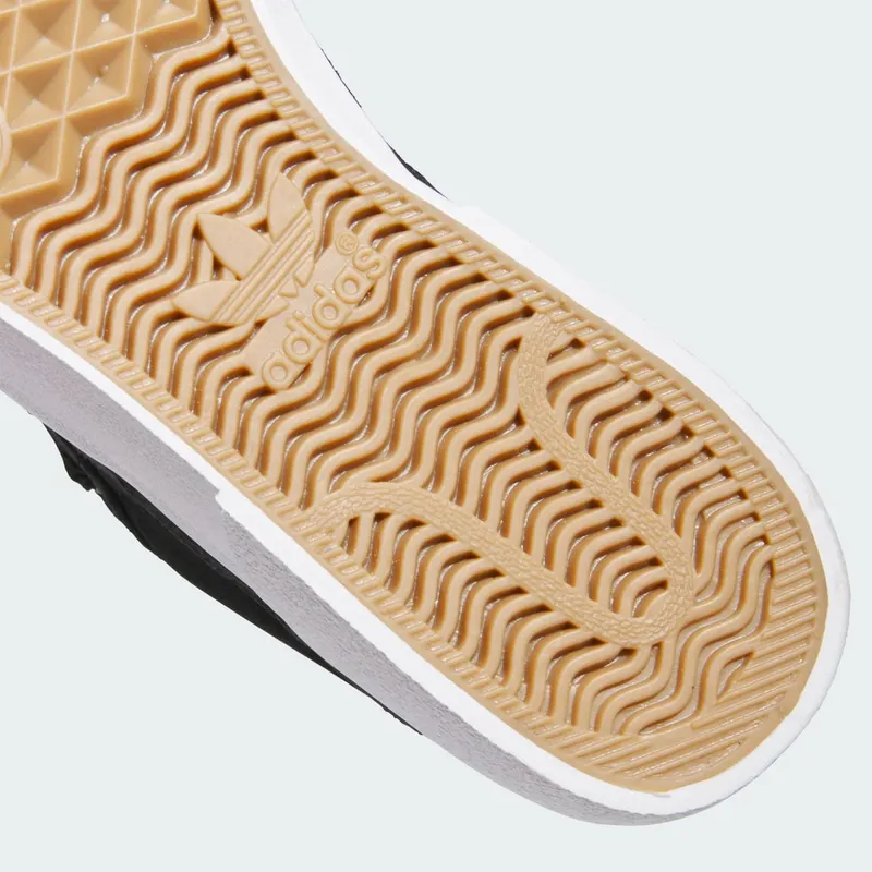 adidas-court HQ4799