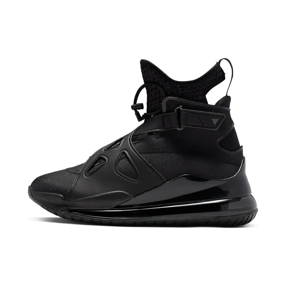 Jordan Air Latitude 720 Triple Black (W)