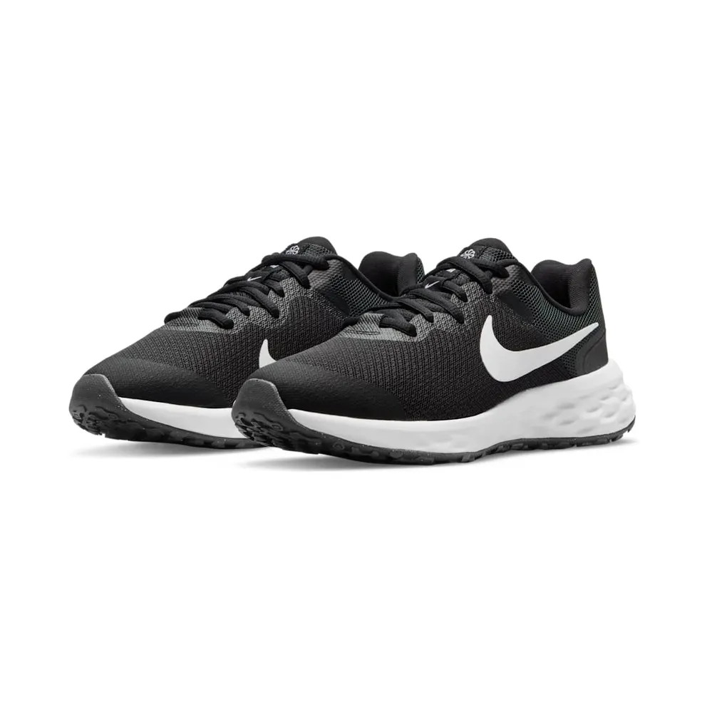 Nike Revolution 6 Older Kids’ Road Running Black 50% Sustainable Materials (DD1096-003)