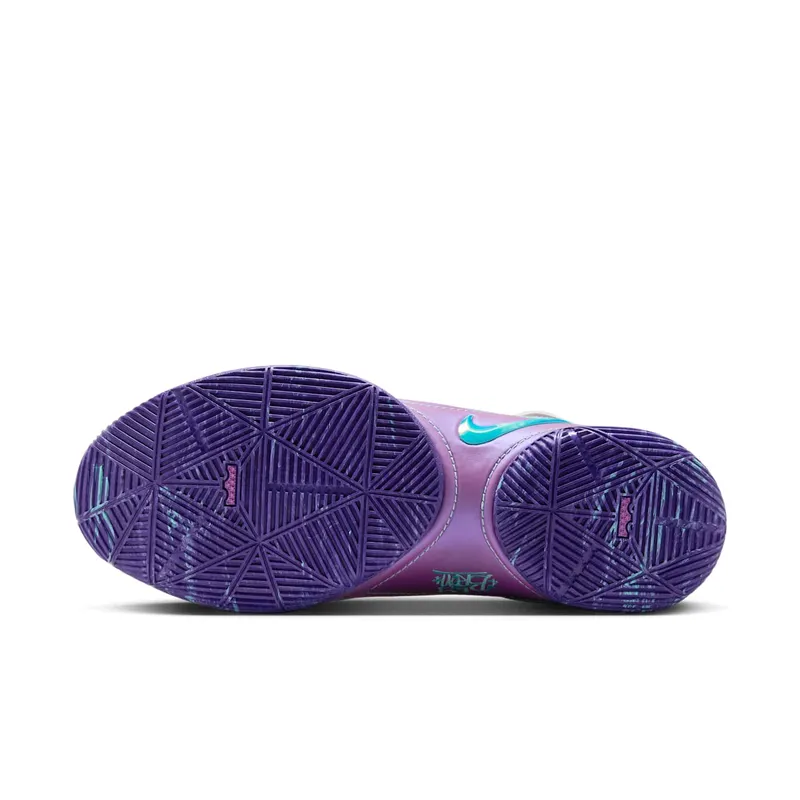 Nike LeBron 22 Frozen Grapes (HV8454-001)