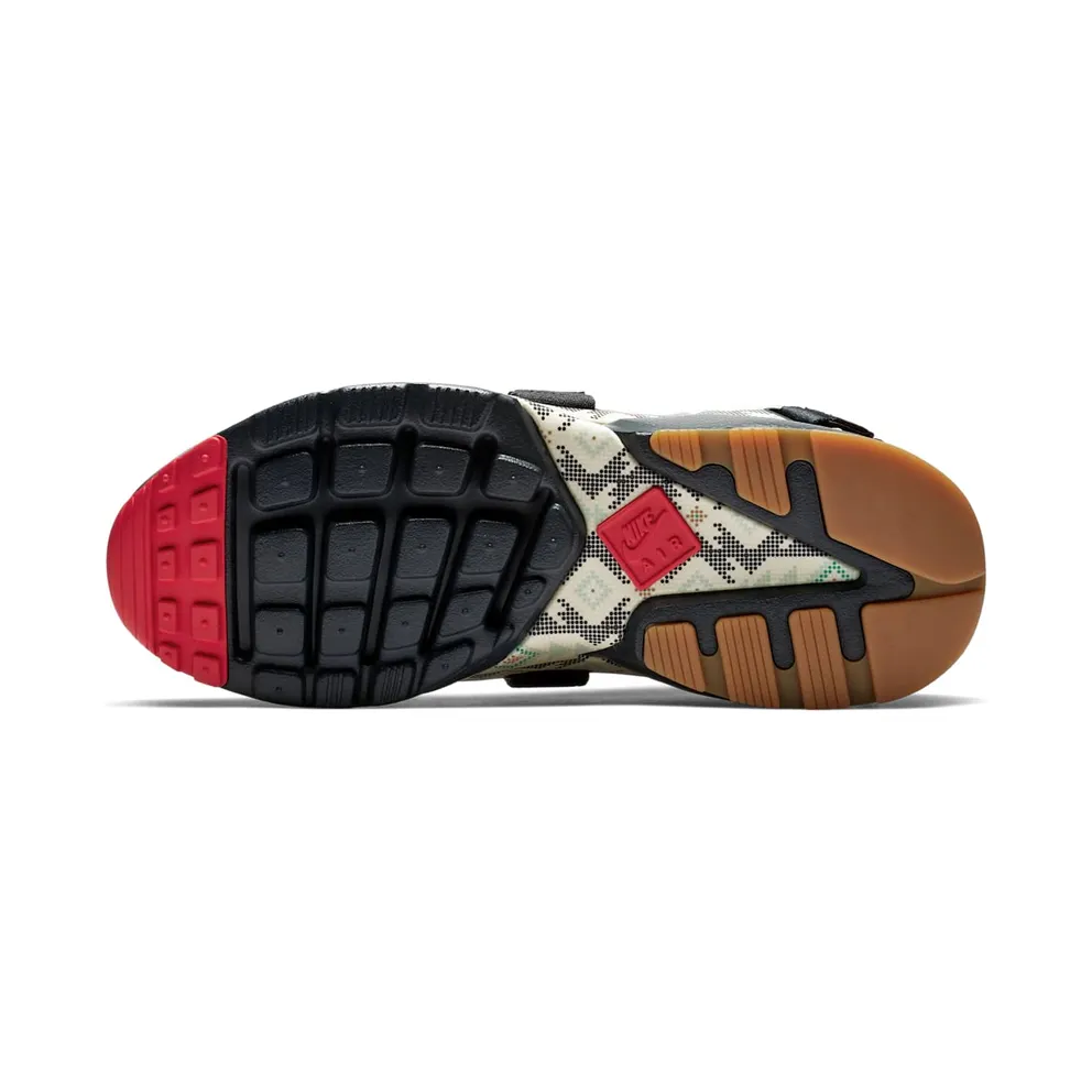 Nike Air Huarache City Utility N7 (W) Anthracite/Light Cream-University Red (AT6170-001)