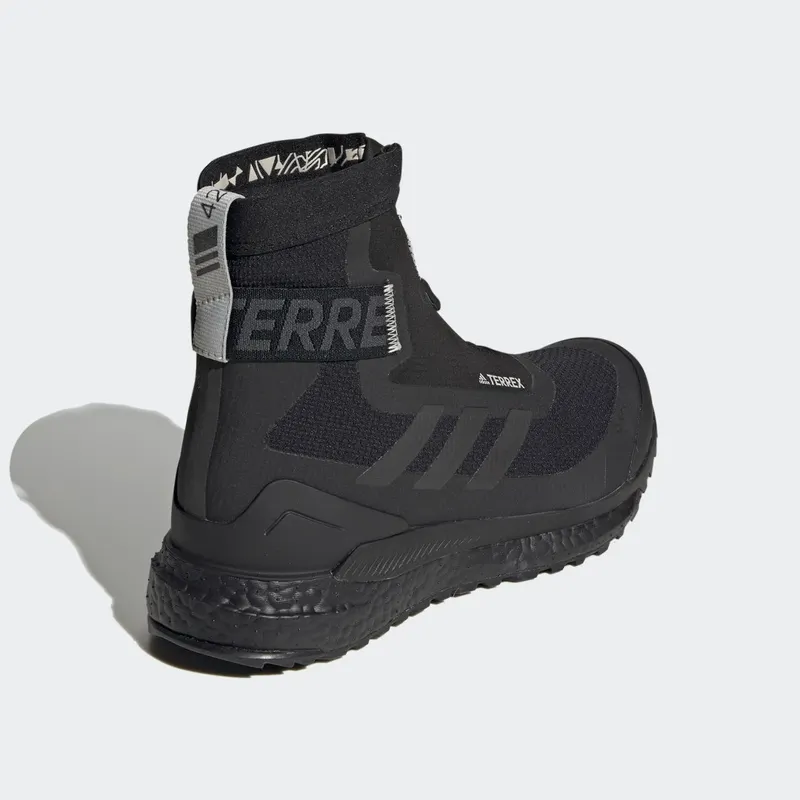 adidas Terrex Free Hiker COLD.RDY Mountaineering Boots Core Black / Core Black / Metal Grey (FU7224)