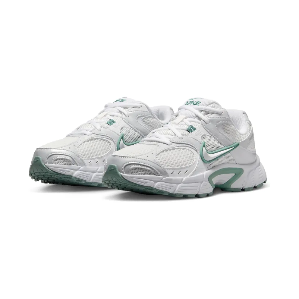 Nike V5 RNR “Summit White Cannon” (HQ7901-106)