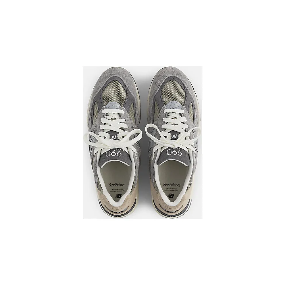 New Balance 990 V2 “Made In USA – Teddy Santis” (M990TD2)