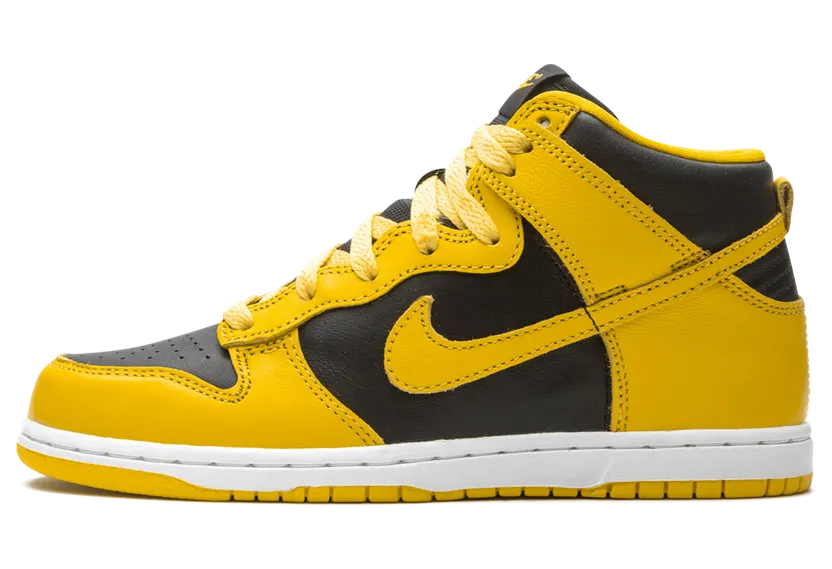 Nike Dunk High SP PS ‘Iowa’ Black/Varsity Maize (DC9053-002)