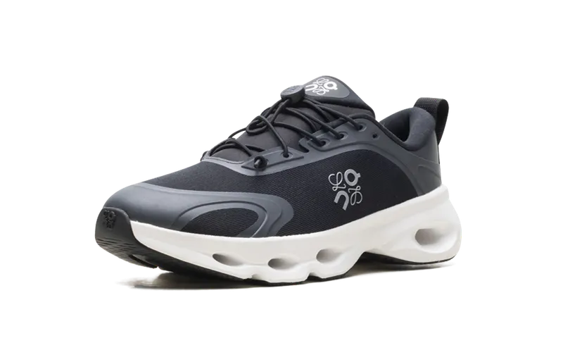 On Running Cloudsolo “LOEWE – Black White” (3WF30600299)