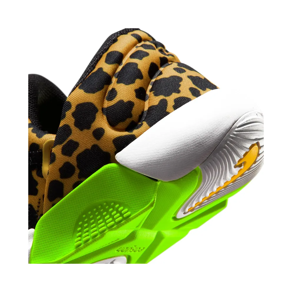 Nike Swoosh Go “University Gold / Volt / White / Black” (IV5719-700)
