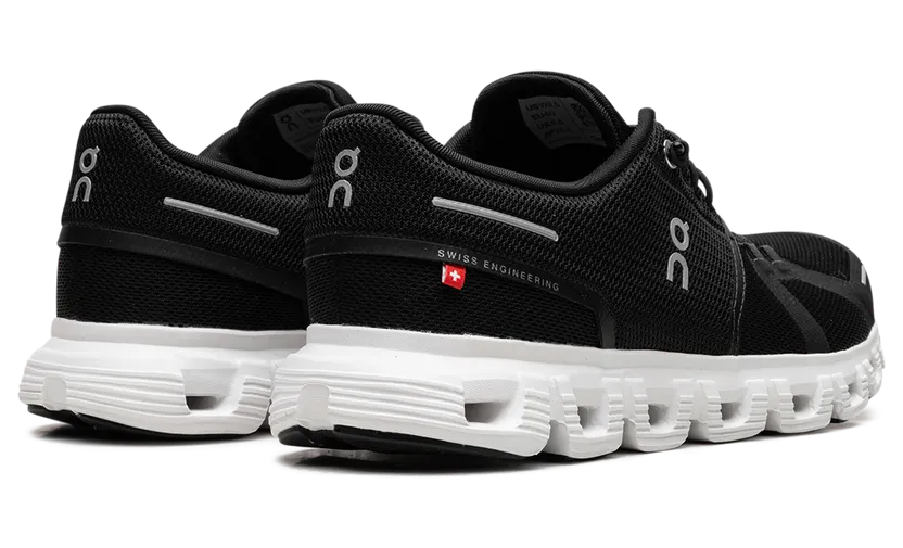 On Cloud 6 “Black White”: moeiteloze basis voor elke outfit (2)