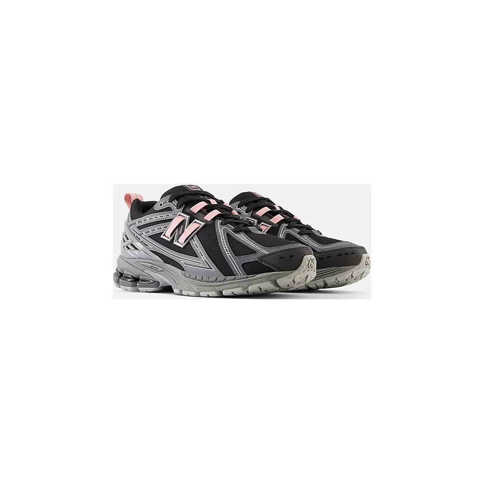 New Balance 1906R “Black / Pink” (M1906RHC)