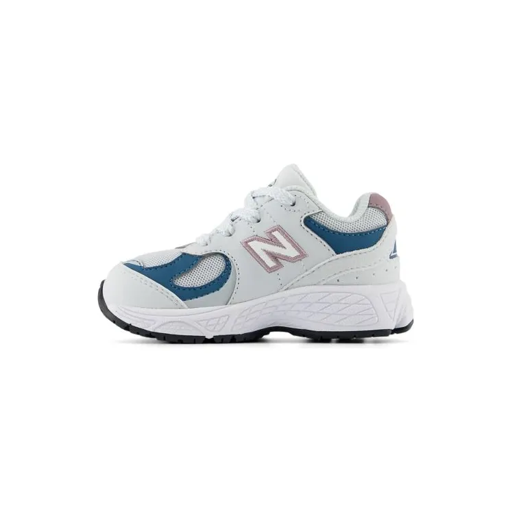 new-balance-2002r IC2002KA
