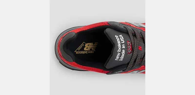 New Balance 993 “MiUSA Red Black” (U9935CX)