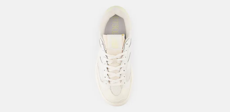 New Balance 302 White Beige (CT302OF)