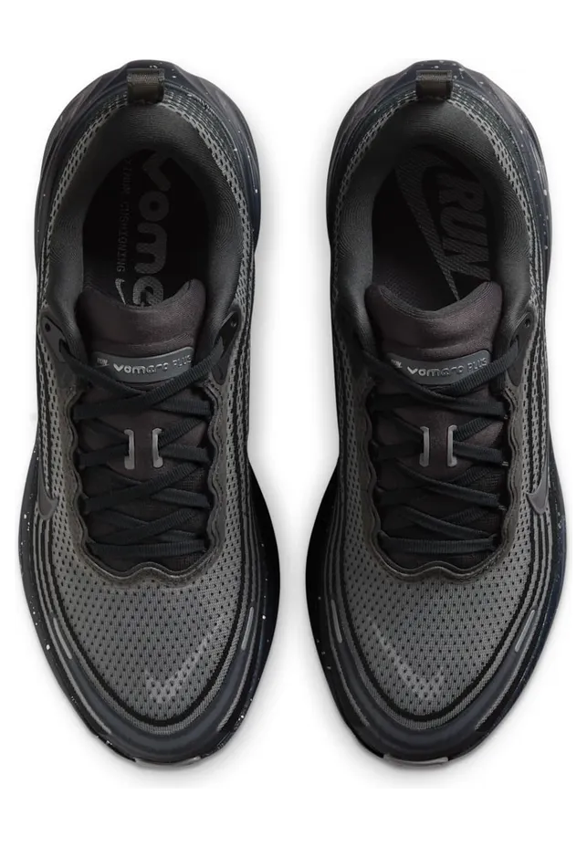 nike-vomero-plus IO4323-002