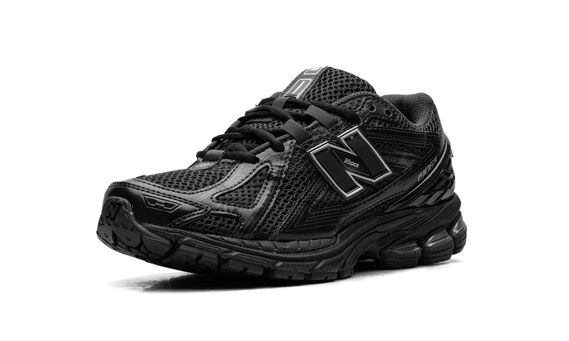 New Balance 1906R Black Metallic (M1906RJB)