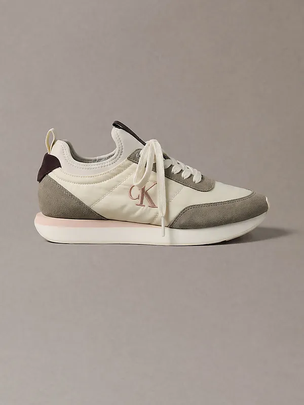 Calvin Klein Signature Logo Runner “TURTLEDOVE/SPANISH VILLA/BORDEAUX” (YW0YW020600JX)