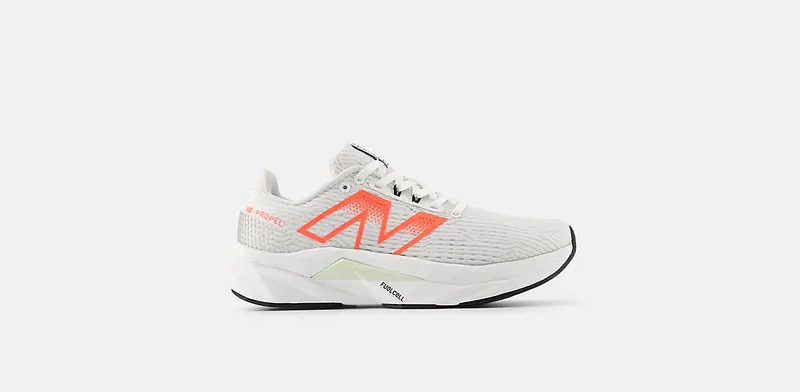 NEW BALANCE FuelCell Propelv5 “White / Urgent Red / Mineral” (WFCPRCY5)