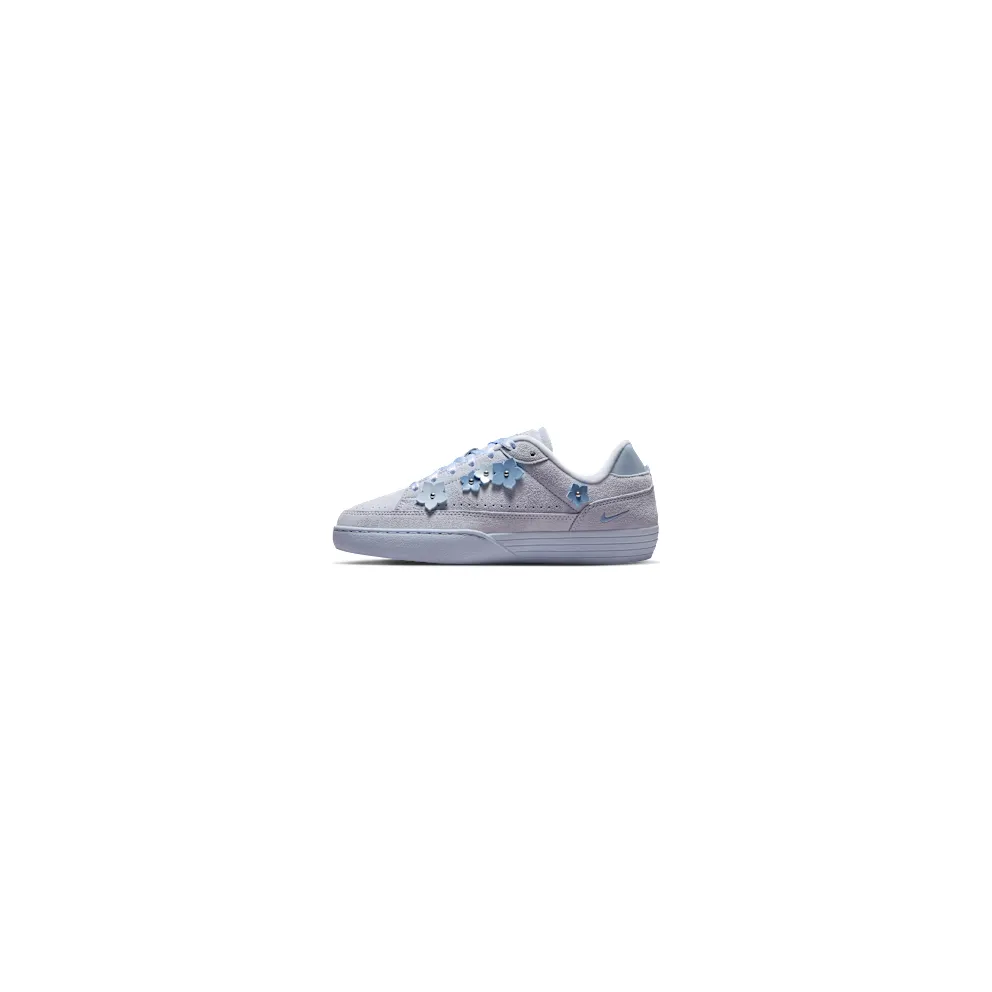 Nike Centre SE ‘Florette “Hydrogen Blue / Metallic Silver / Work Blue” (IV5303-400)