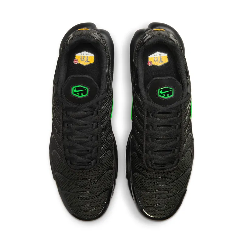 Nike Air Max Plus Black Green Strike (DM0032-024)