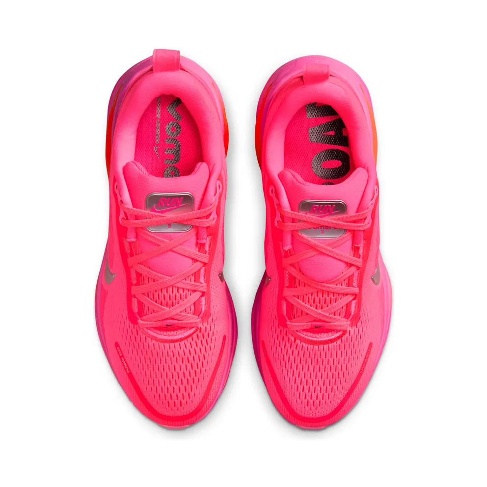 Nike Vomero 18 “Digital Pink Hyper Orange” (HM6804-602)