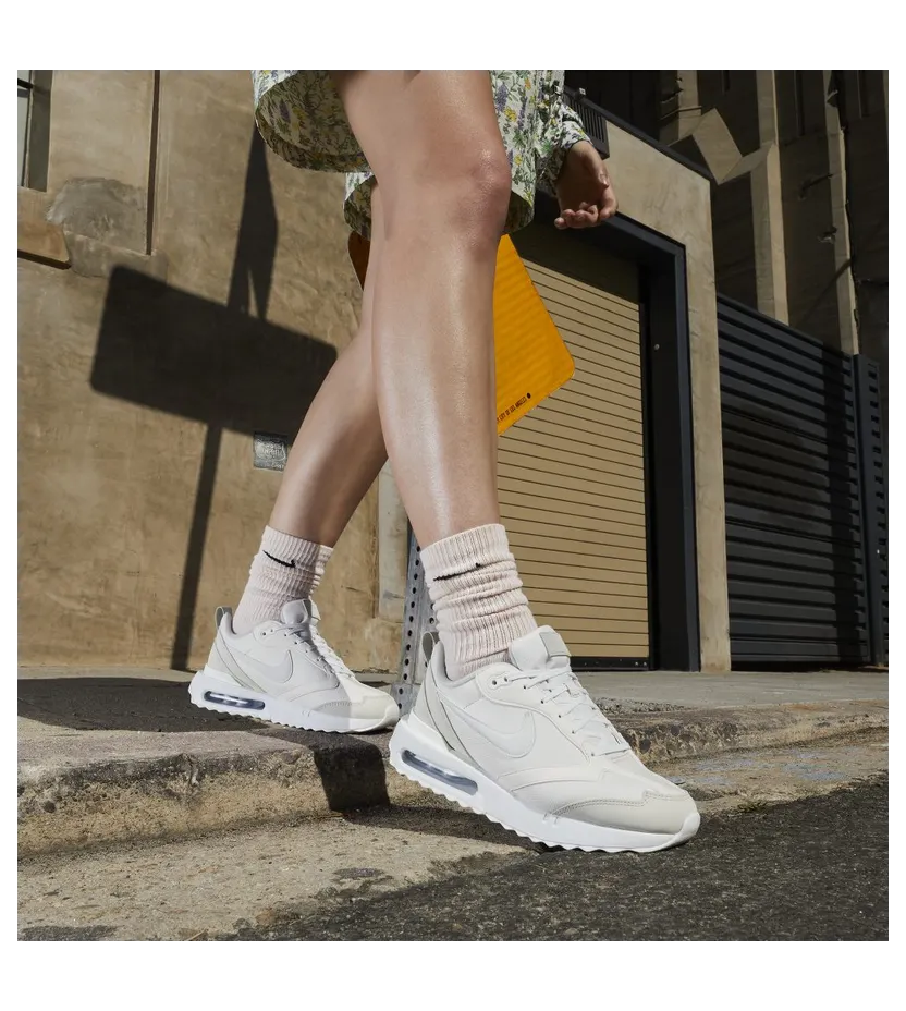 nike-air-max DM8261-001
