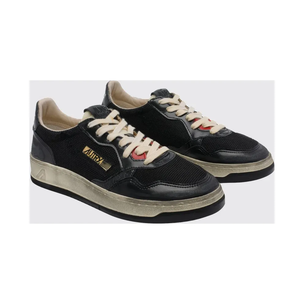 Autry Medalist Low Super Vintage Calfskin with Worn Effect Black 1 (AVLMKH01)