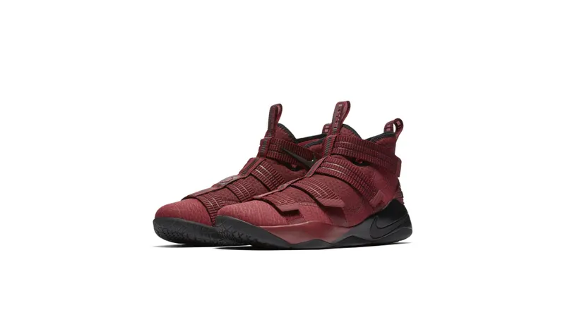 Nike LeBron Zoom Soldier 11 Burgundy Team Red/Black-White (897646-600)